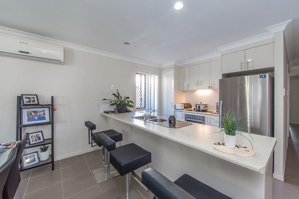 5 Nina Cres, North Lakes, QLD 4509