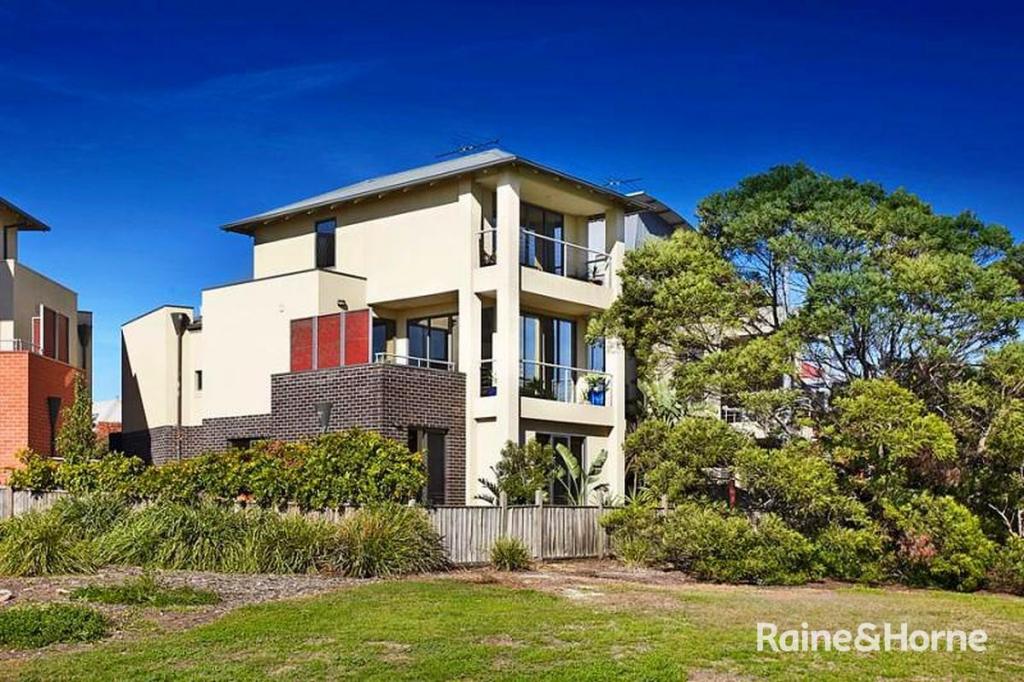 7 Lakeside Pl, Williamstown, VIC 3016