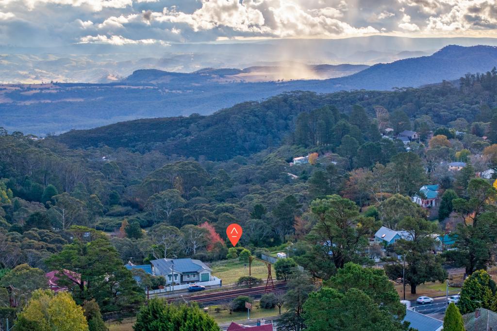 110 Station St, Blackheath, NSW 2785