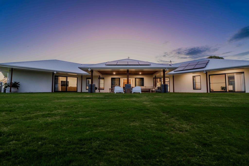 1 SHORE RD W, BOORAL, QLD 4655