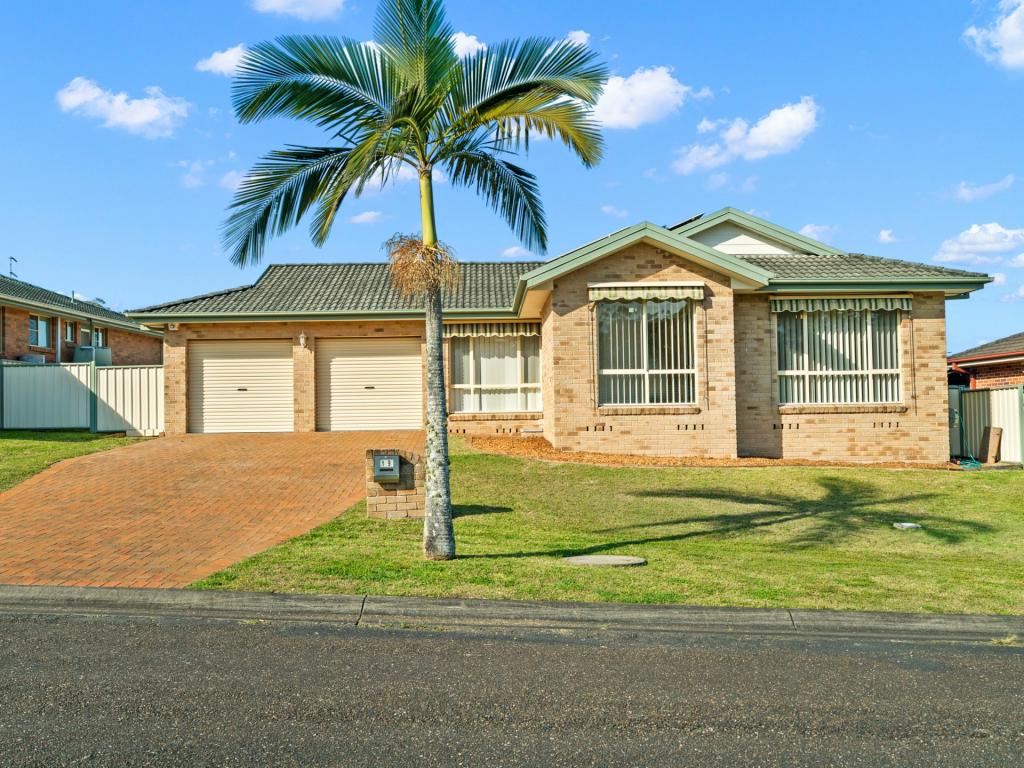 19 ROBUSTA PDE, TAREE, NSW 2430