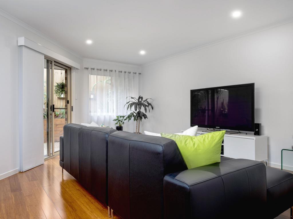 2/718 Wynnum Rd, Morningside, QLD 4170