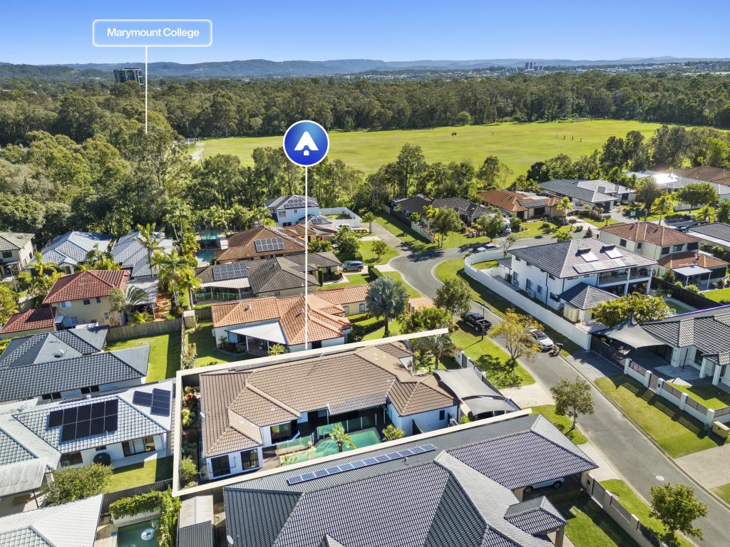 18 SEA EAGLE DR, BURLEIGH WATERS, QLD 4220