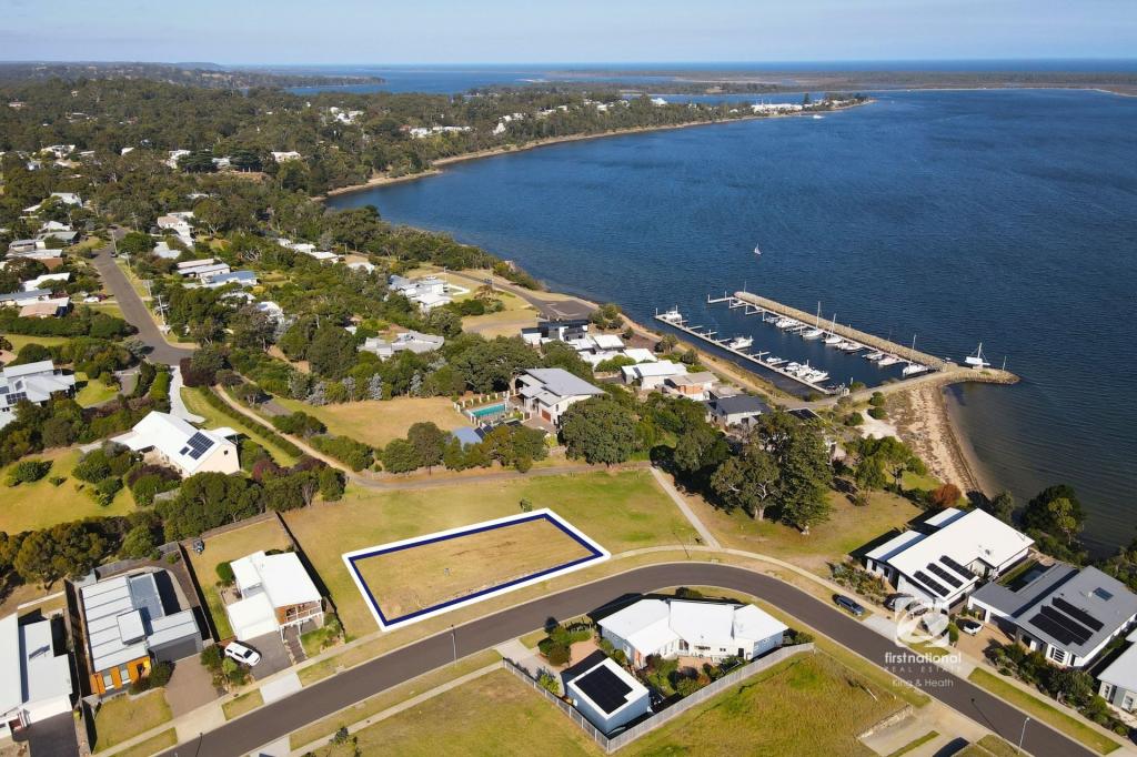 11 BEARHAM CH, METUNG, VIC 3904