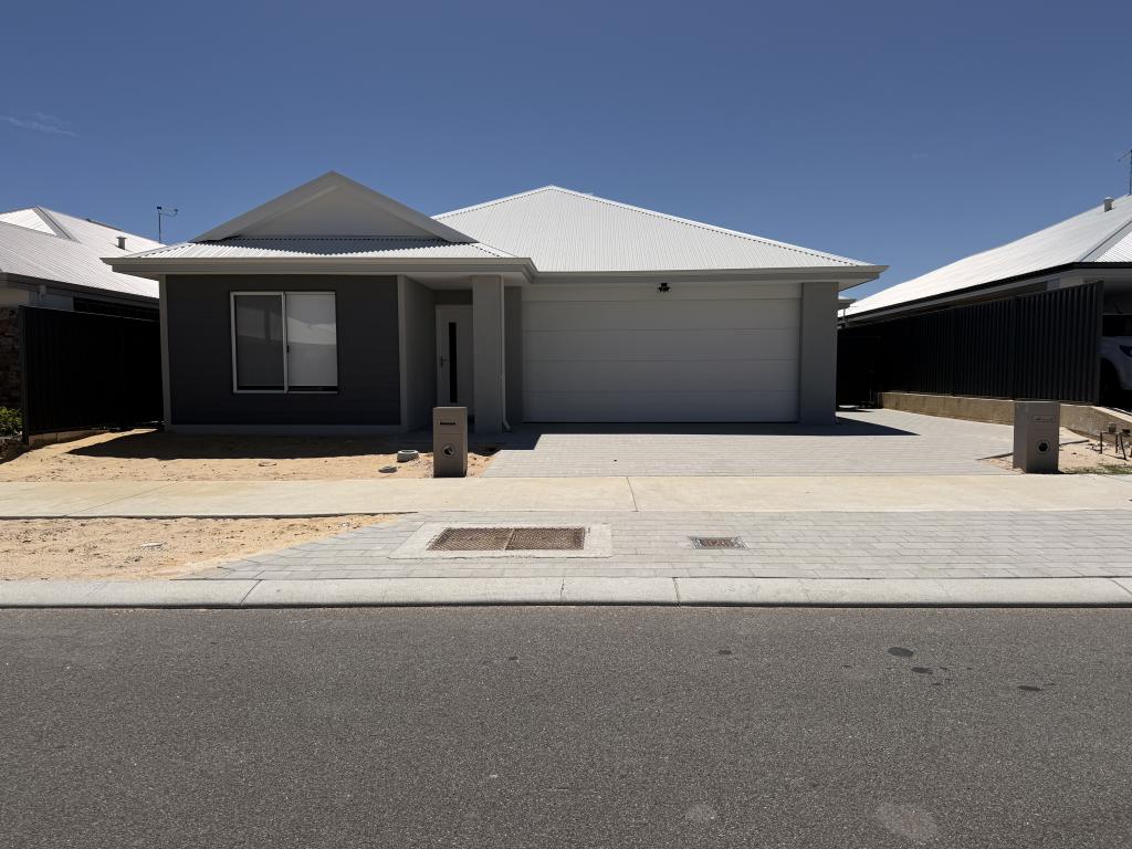 8 Lighthouse Gr, Madora Bay, WA 6210