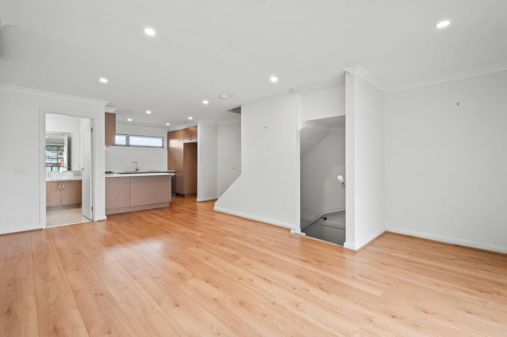 7/10 ADELE AVE, FERNTREE GULLY, VIC 3156