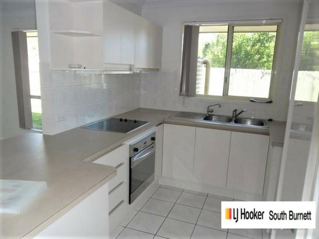 2/23 Martin Pl, Kingaroy, QLD 4610