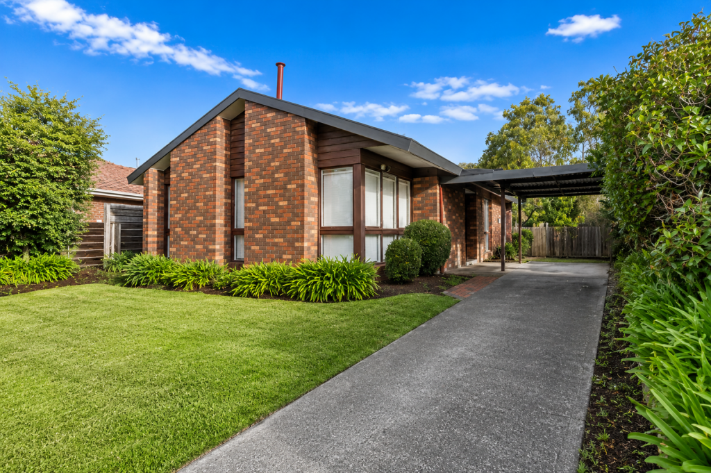 47 Raphael Cres, Frankston, VIC 3199