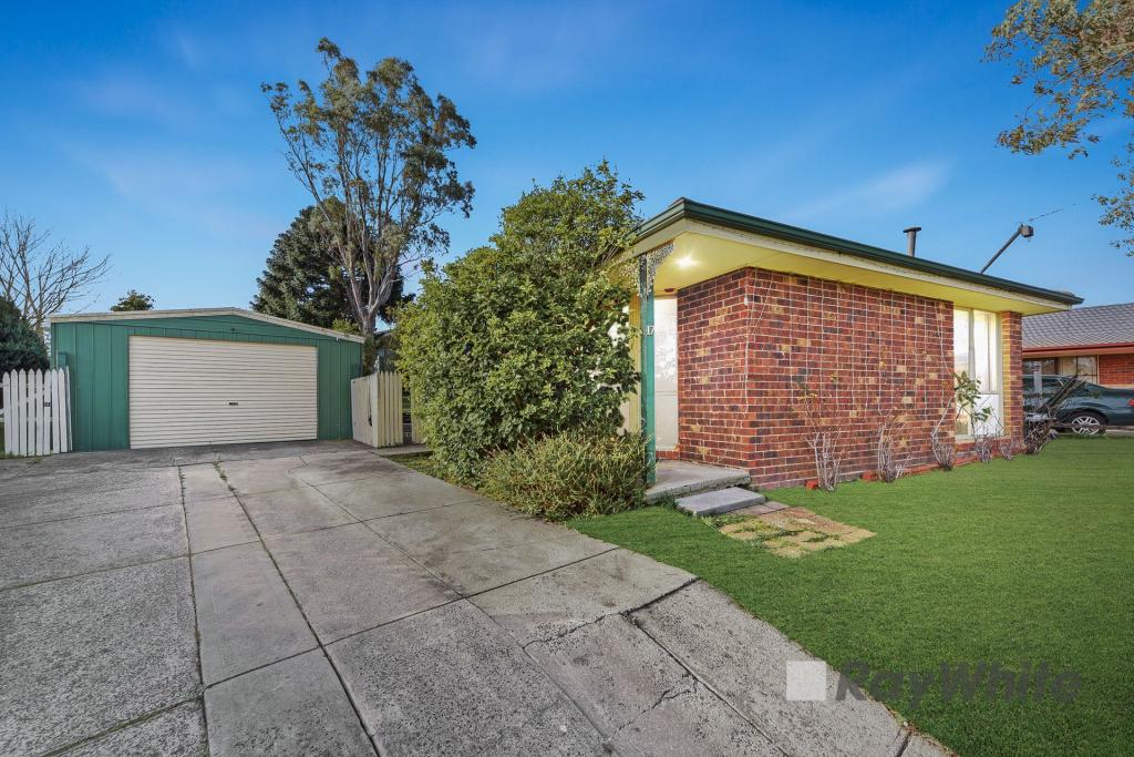 17 Sue Ct, Hampton Park, VIC 3976