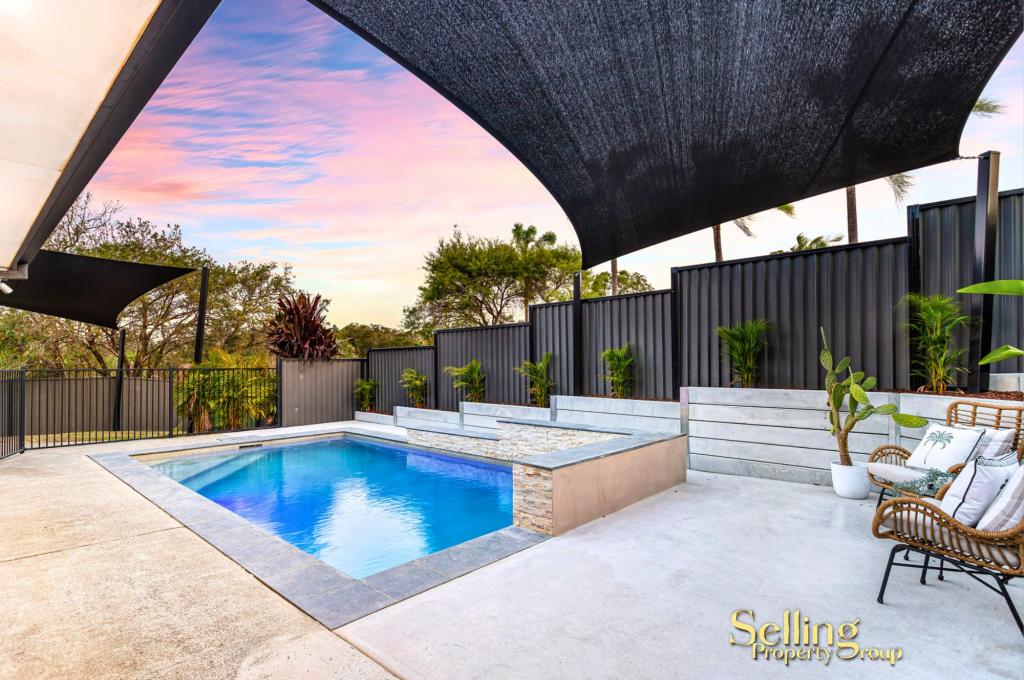 11 MONROE CT, OXENFORD, QLD 4210