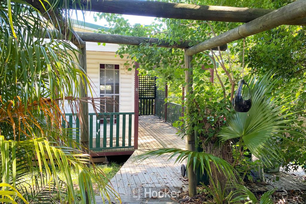 2a Secret Corner Rd, Rathmines, NSW 2283