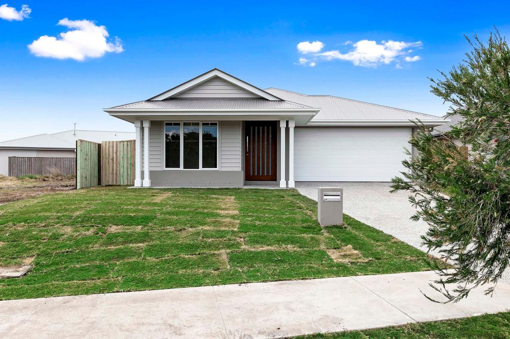 39 Spinnaker Dr, Point Vernon, QLD 4655