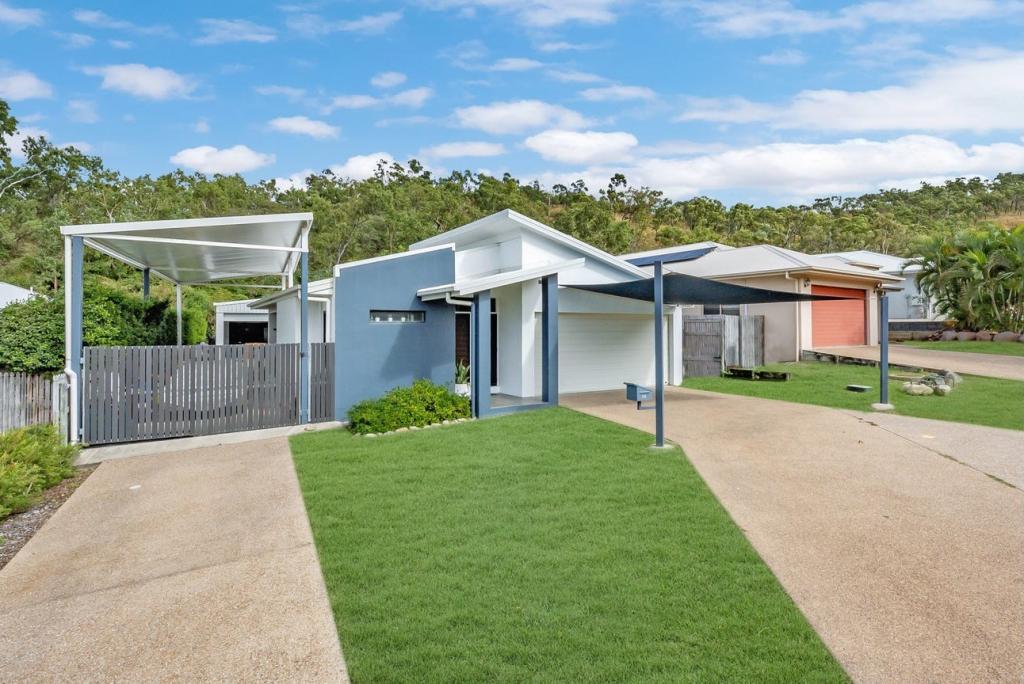 24 Strathburn Ct, Mount Louisa, QLD 4814