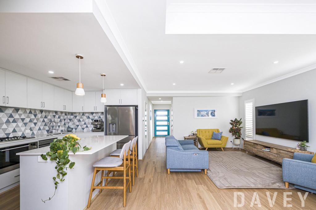 6 Burdett Pl, Padbury, WA 6025