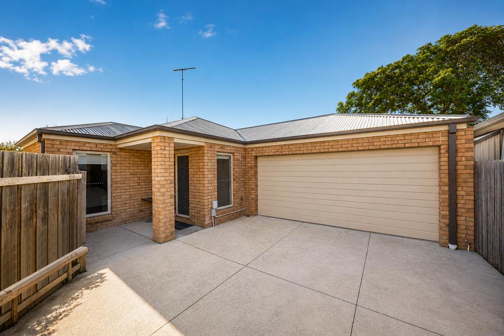 2/103 Mcclelland Ave, Lara, VIC 3212