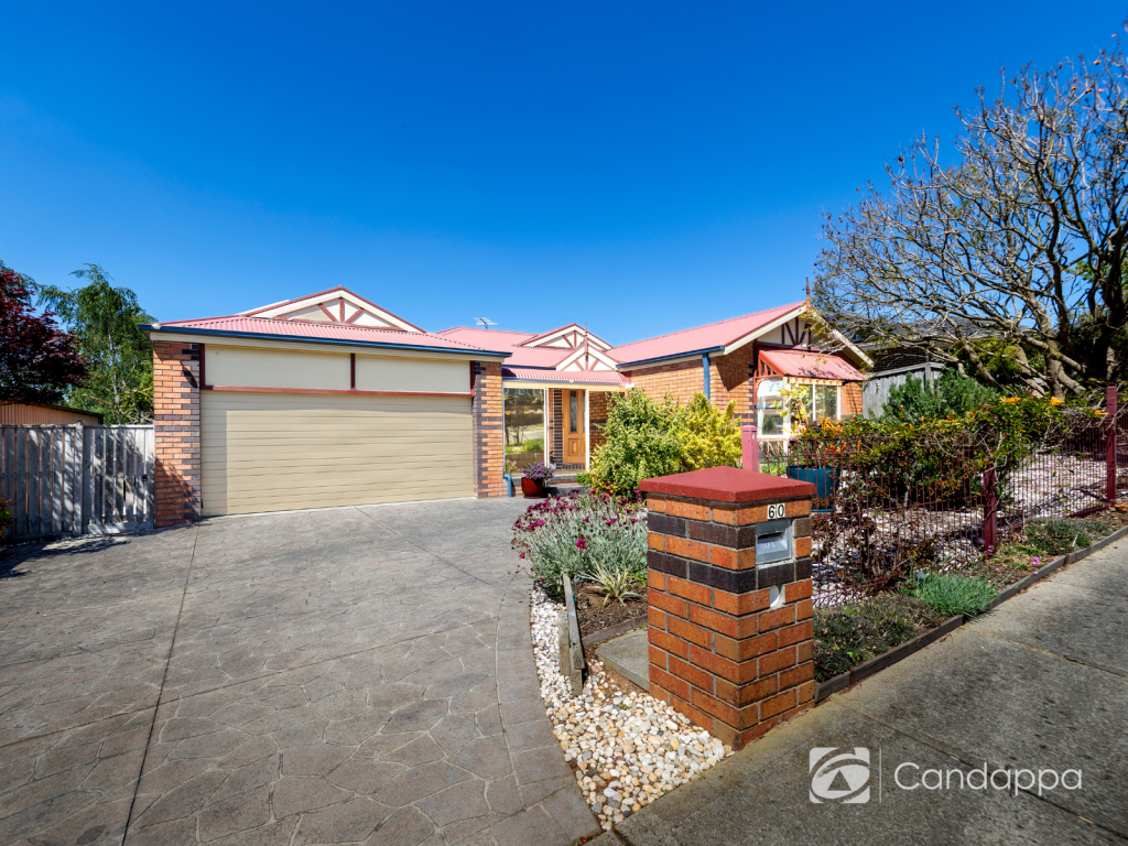 60 Outlook Dr, Drouin, VIC 3818