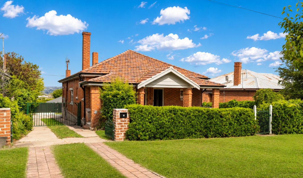 71 Brilliant St, Bathurst, NSW 2795