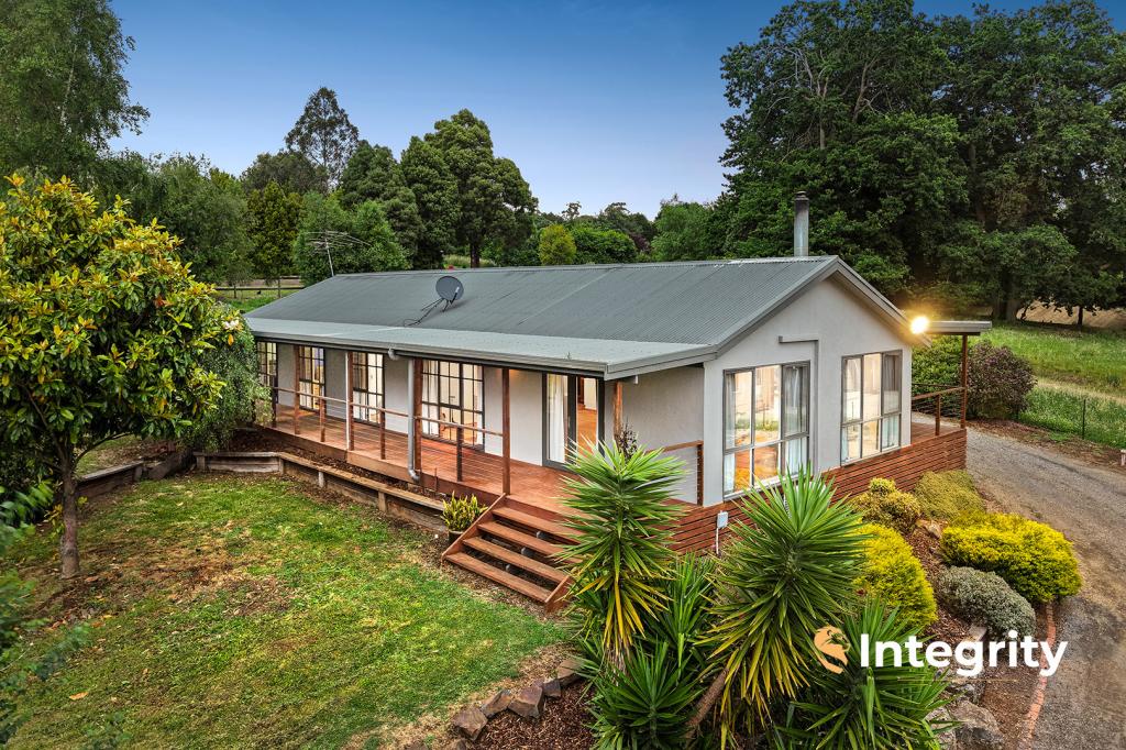 8 Beattie Ave, Kinglake, VIC 3763