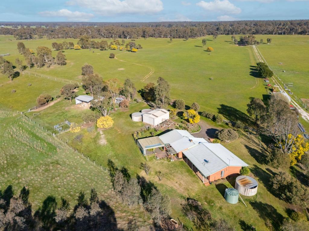 474 CARISBROOK - EDDINGTON RD, CARISBROOK, VIC 3464