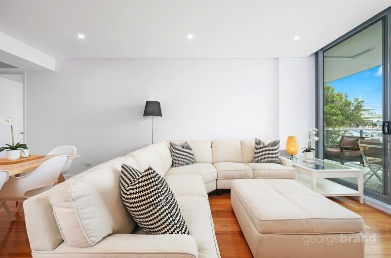 14/7 Campbell Cres, Terrigal, NSW 2260