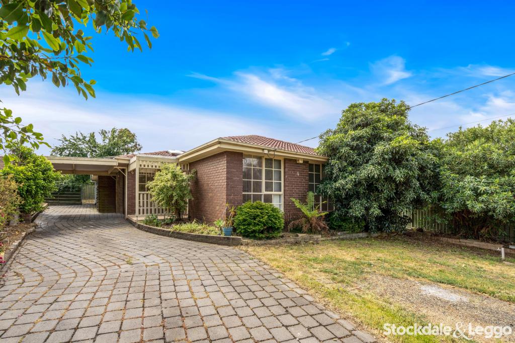 4 Peterlee Ct, Craigieburn, VIC 3064