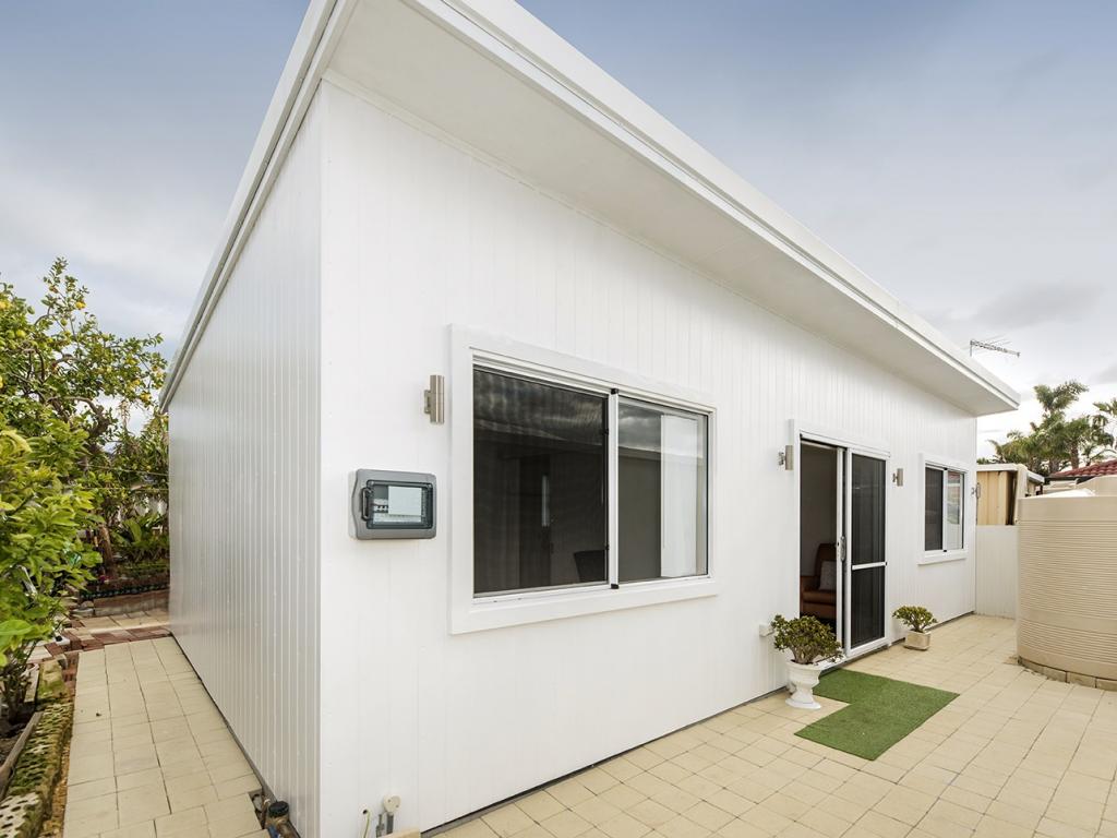 A/10 Blackwood Pde, Dudley Park, WA 6210