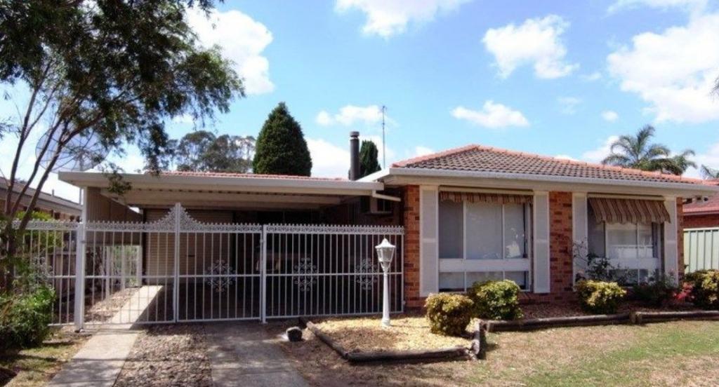 105 Colebee Cres, Hassall Grove, NSW 2761