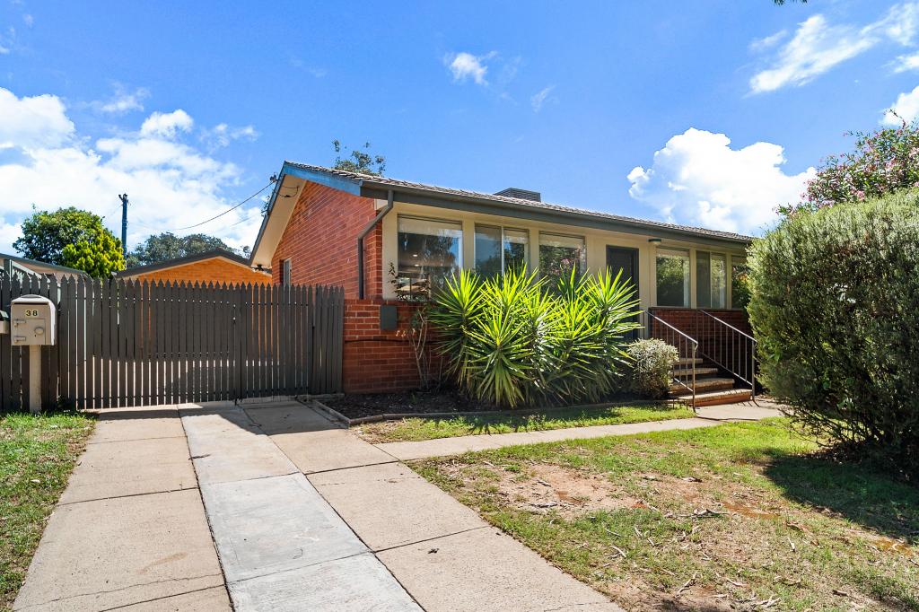 38 Adair St, Scullin, ACT 2614