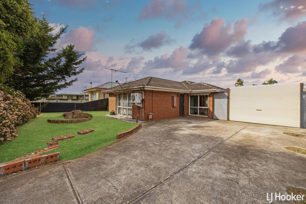 54 Coburns Rd, Melton South, VIC 3338