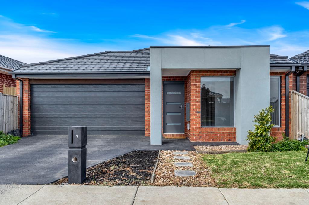 7 Dingo Rd, Beveridge, VIC 3753