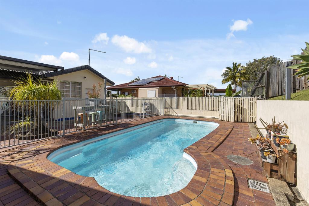 22 Gilford Cres, Albany Creek, QLD 4035