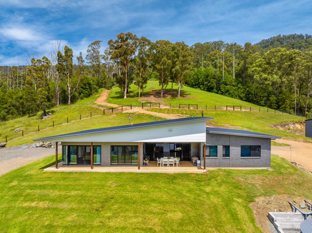 672 Careys Rd, Hillville, NSW 2430
