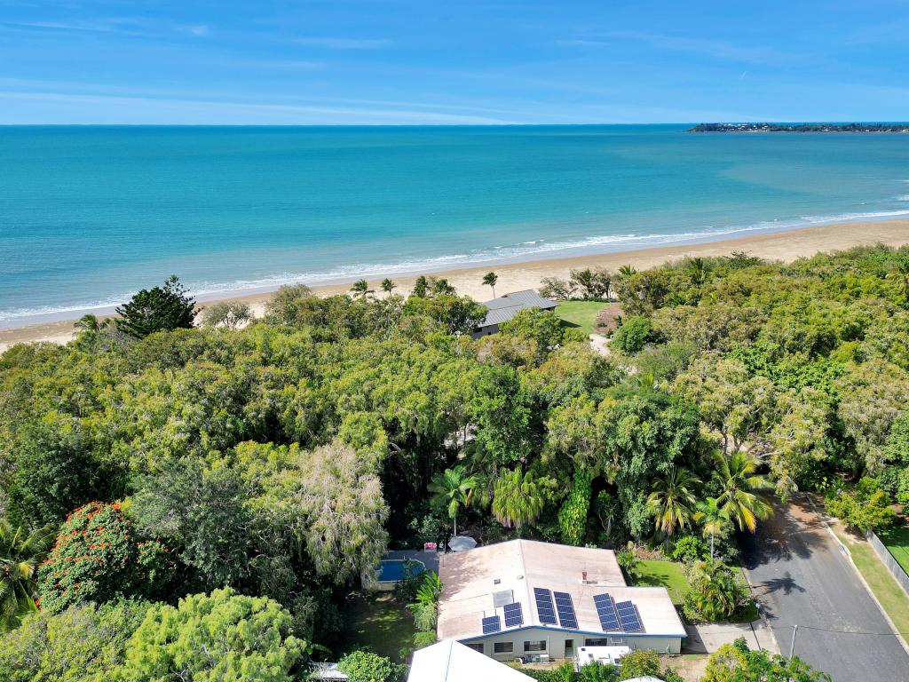 6 Blacks Beach Rd, Blacks Beach, QLD 4740