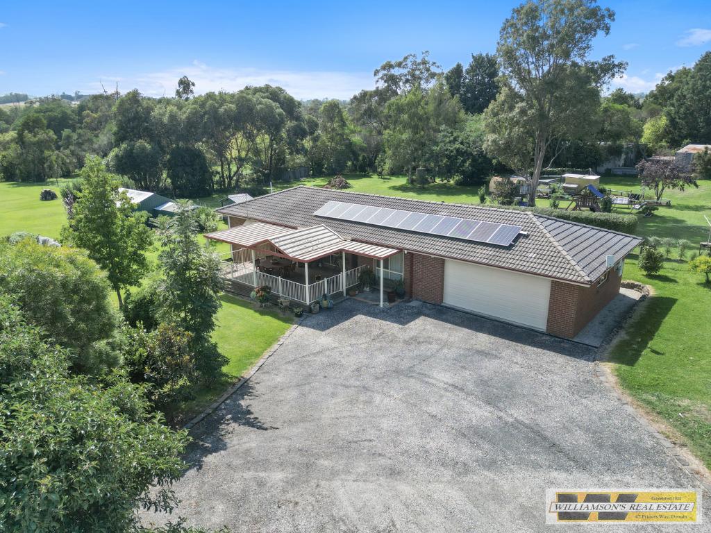 63 OLD SALE RD, DROUIN WEST, VIC 3818