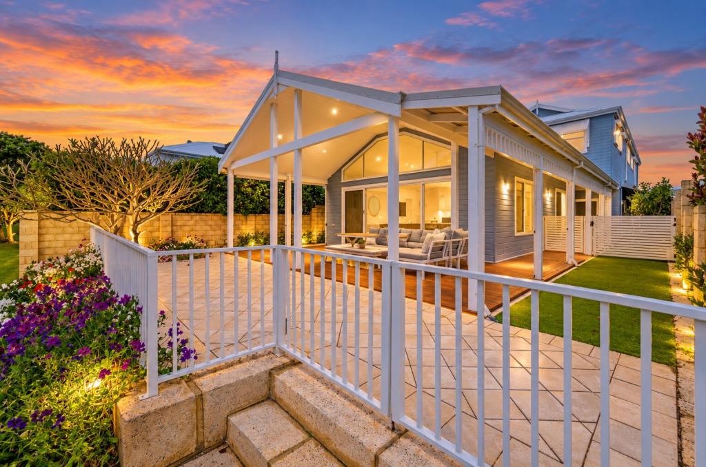8B FLETCHER ST, ROCKINGHAM, WA 6168