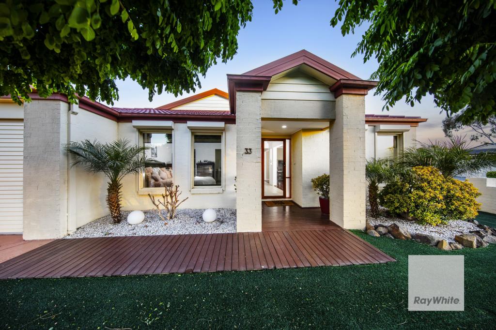 33 Nepean Way, Taylors Hill, VIC 3037
