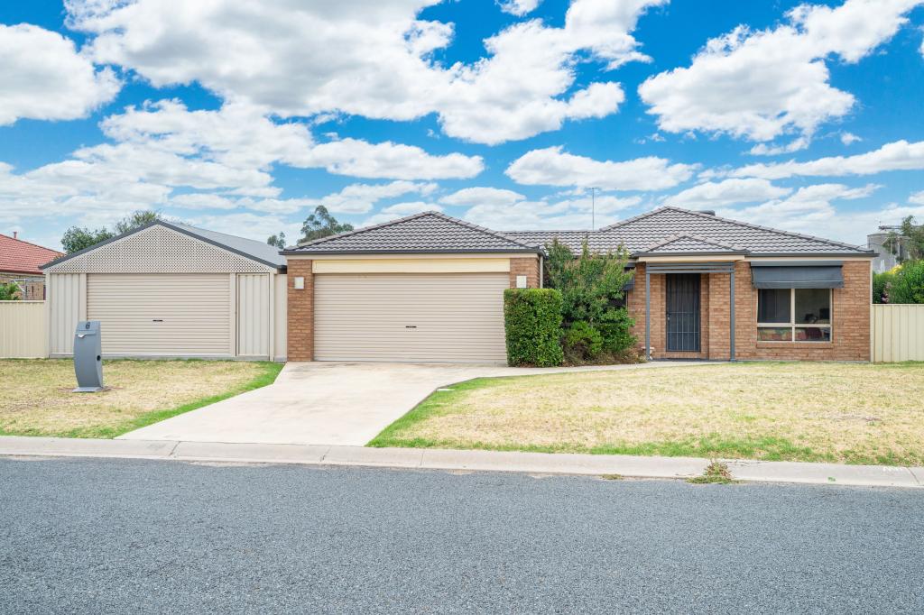 6 Lions Pl, Culcairn, NSW 2660