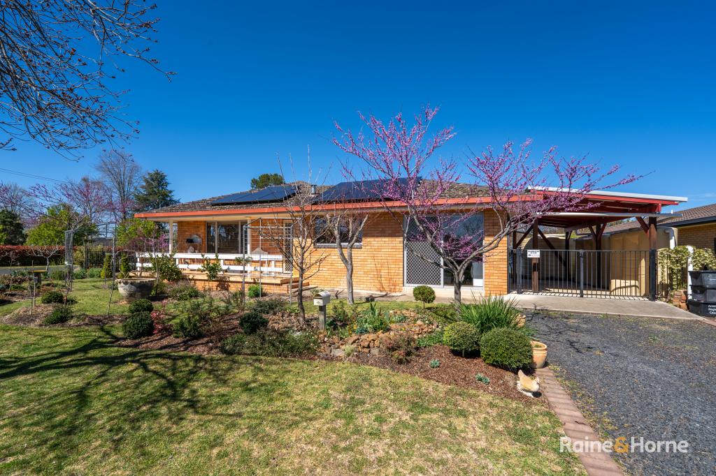 2 Cynthia Cres, Armidale, NSW 2350