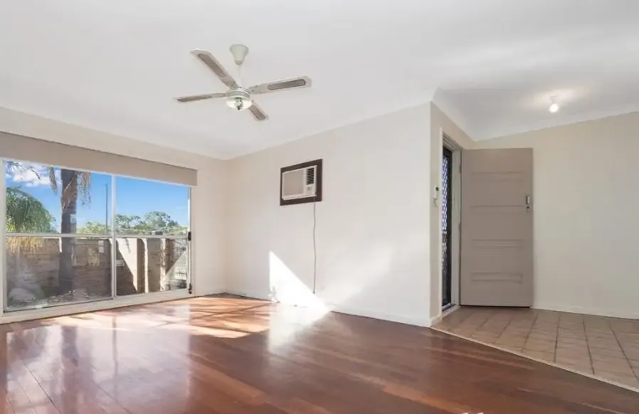 4 SCUTTI PL, KOONDOOLA, WA 6064