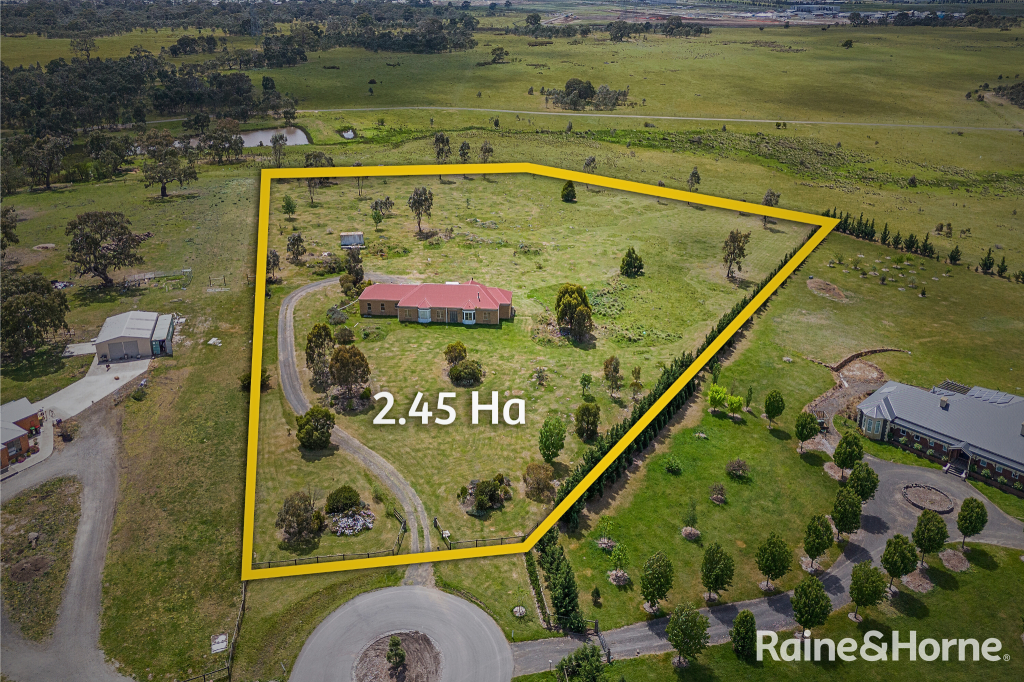 105 Lakeview Dr, Mickleham, VIC 3064