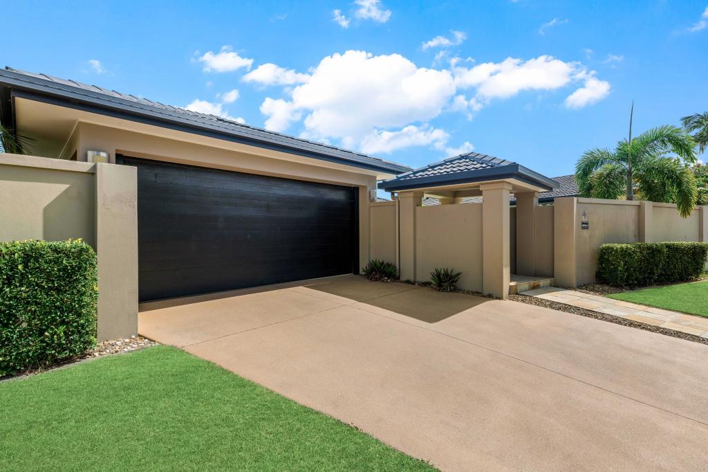 4 Tain Ct, Bundall, QLD 4217