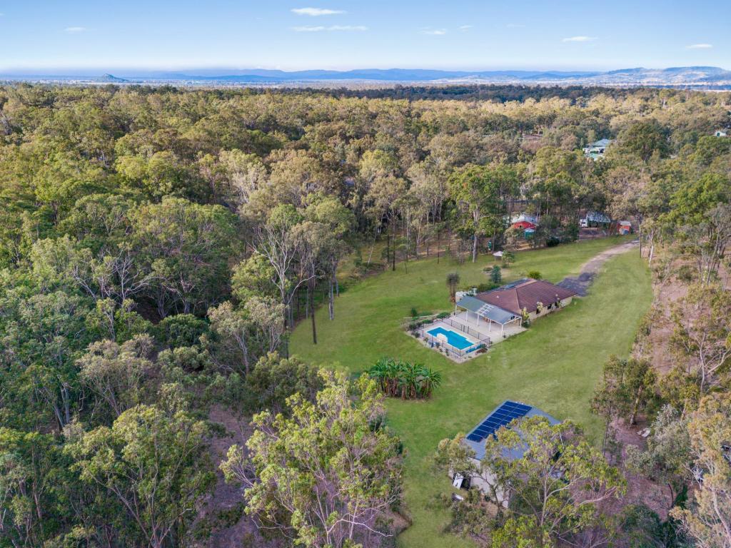 19 Bucknall Ct, Regency Downs, QLD 4341