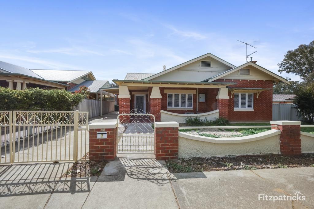 7 Johnston St, Wagga Wagga, NSW 2650