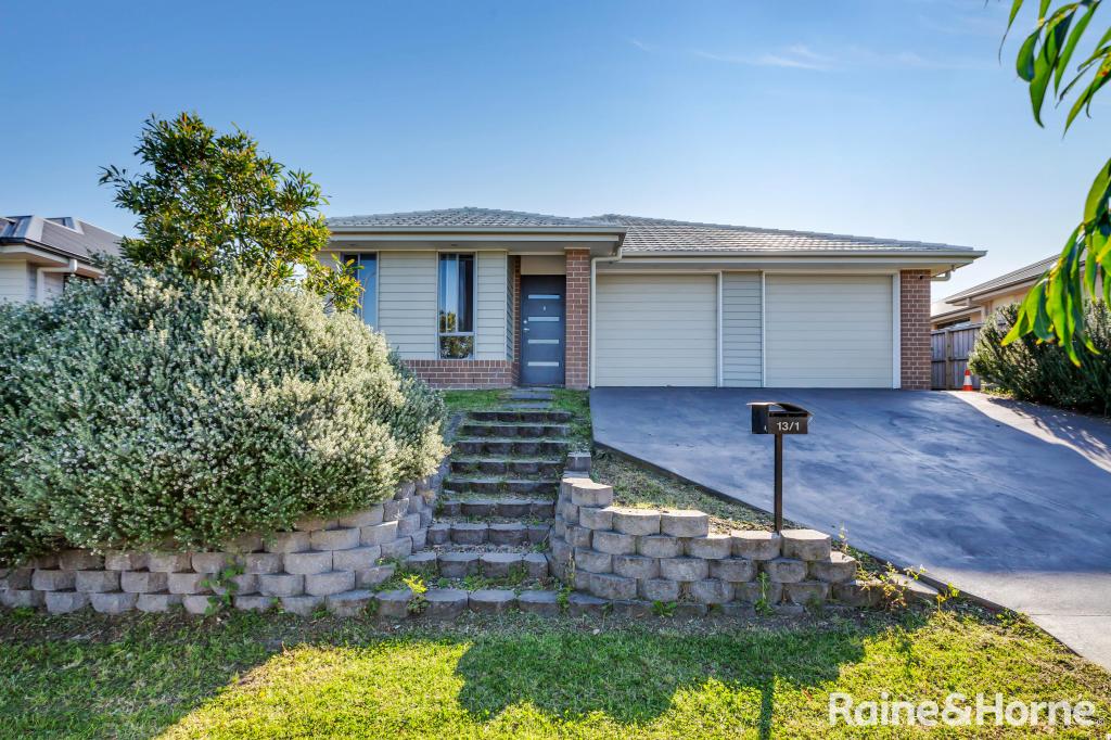 1 & 2/13 Mcglinchey Cres, Thornton, NSW 2322