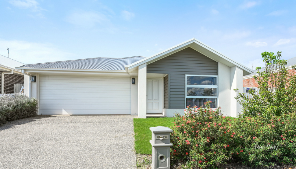 38 Fairweather Bvd, Highfields, QLD 4352