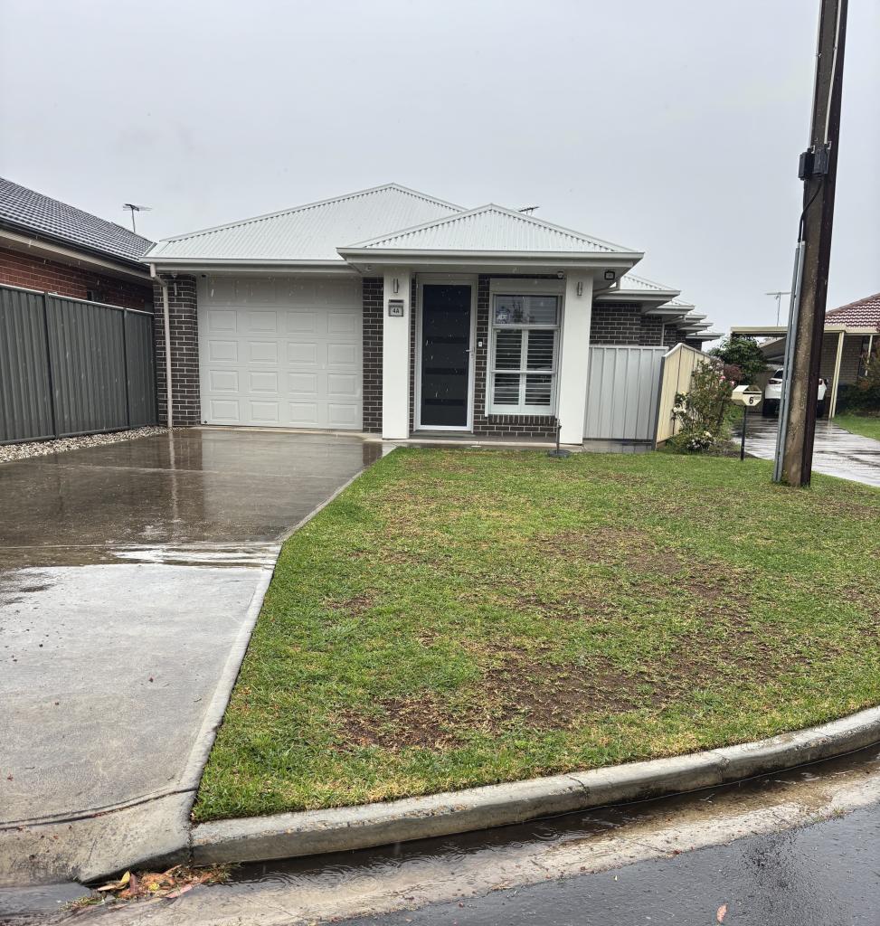 4a Novak Cres, Valley View, SA 5093