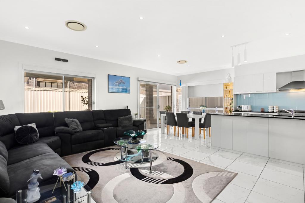 8 Dhaka Cct, Schofields, NSW 2762