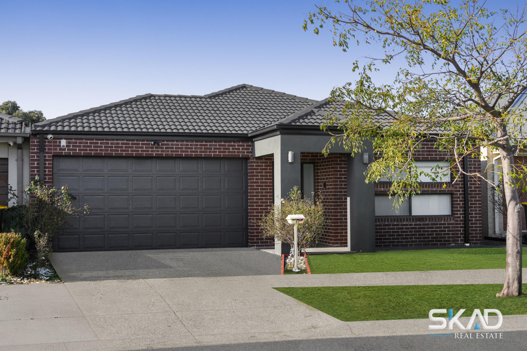 27 Coolamon Dr, Craigieburn, VIC 3064