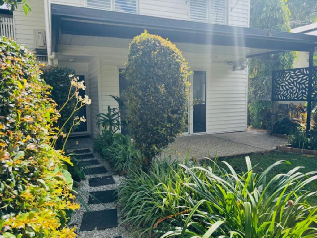 33 Soudan St, Bardon, QLD 4065