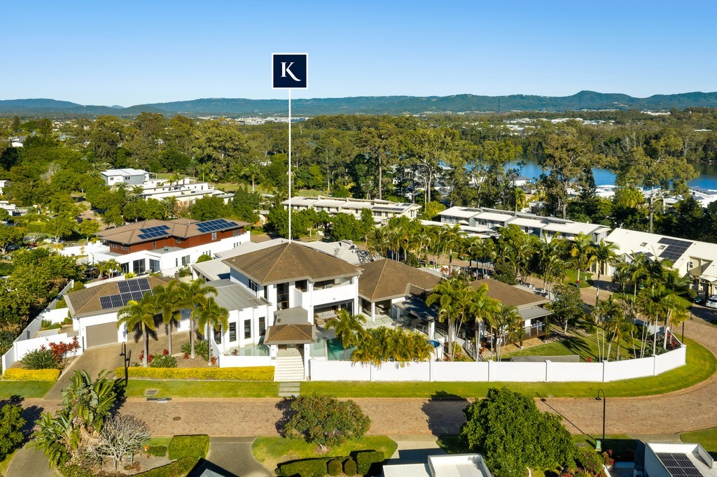 5436 Bay Hill Tce, Hope Island, QLD 4212